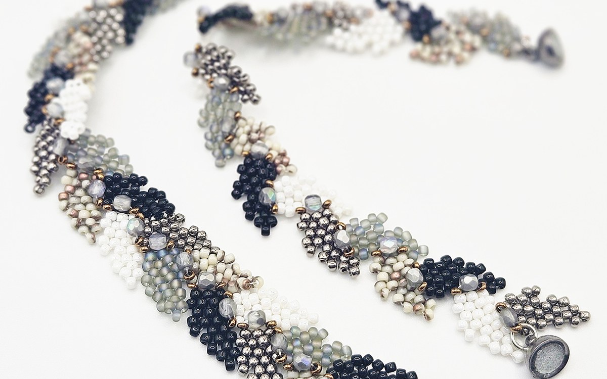 BeadedTreasury, Beadwoven jewelry